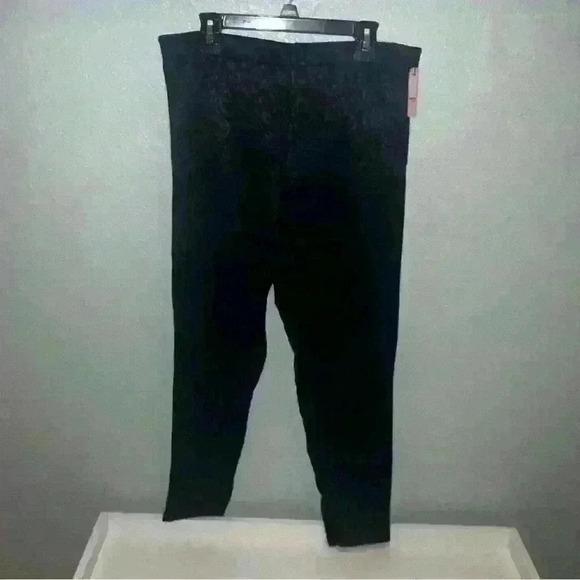 Victoria Secret High Rise performance leopard print mesh leggings 7/8 length NWT - Picture 4 of 10